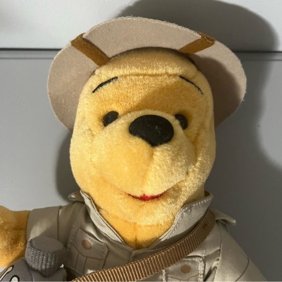 3/25$(Mix) Vintage Winnie The Pooh Animal Kingdom Walt Disney World 10" - Picture 8 of 13